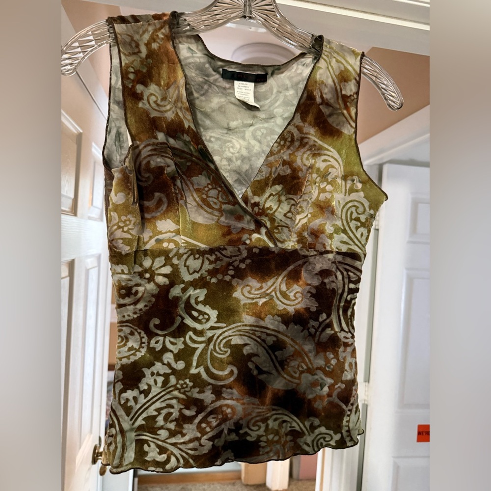 Dress top, sleeveless in brown and green print in size small